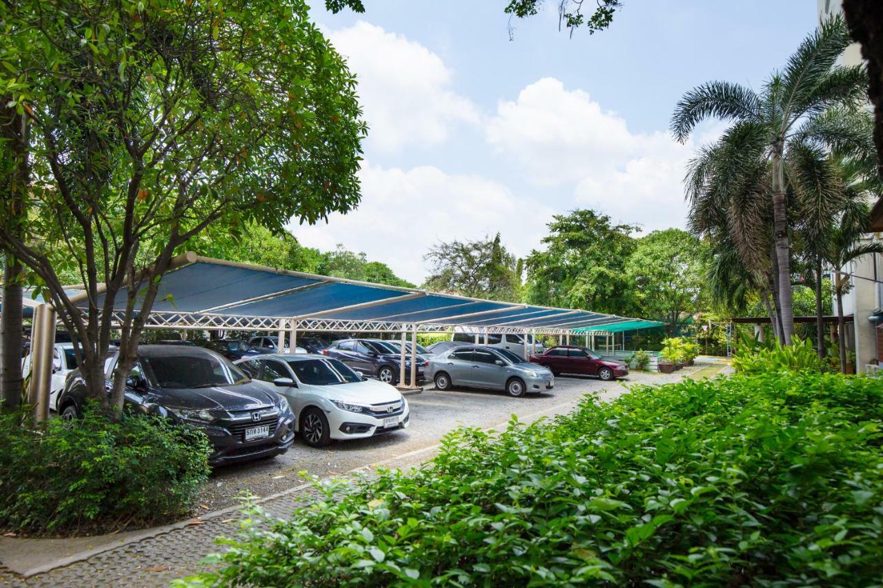 Lasalle Suites Hotel & Residence Bangkok Exterior foto